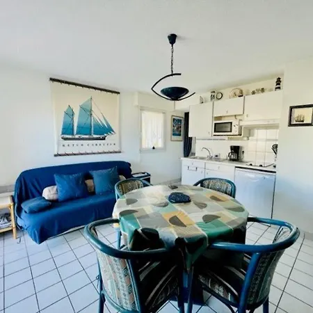 - 3 Pieces, 41m², 2 Chambres, Terrasse, Parking, Animaux Admis - Fr-1-478-95 Holiday home *